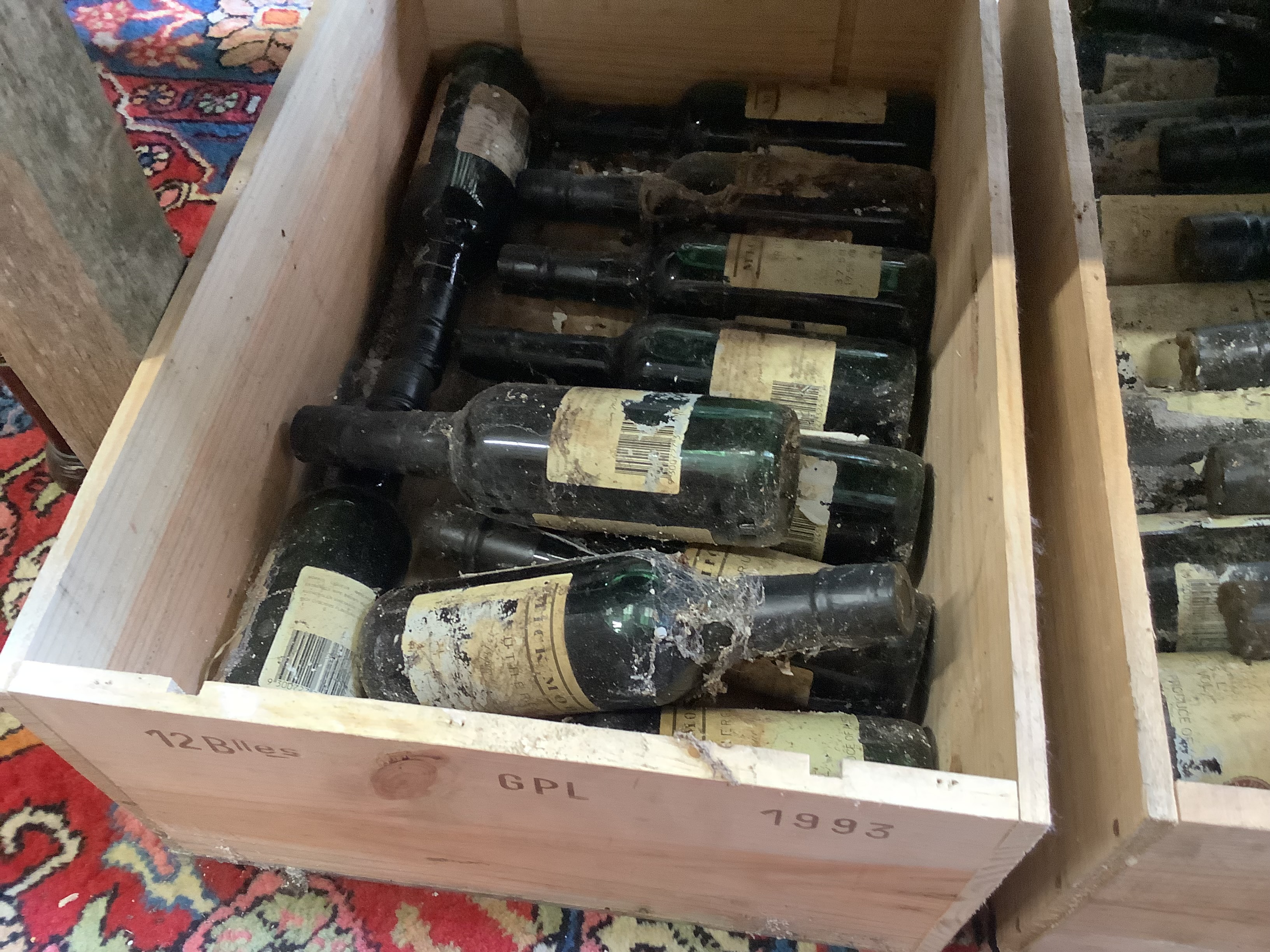 Eleven boxes of assorted wines, spirits and liqueurs